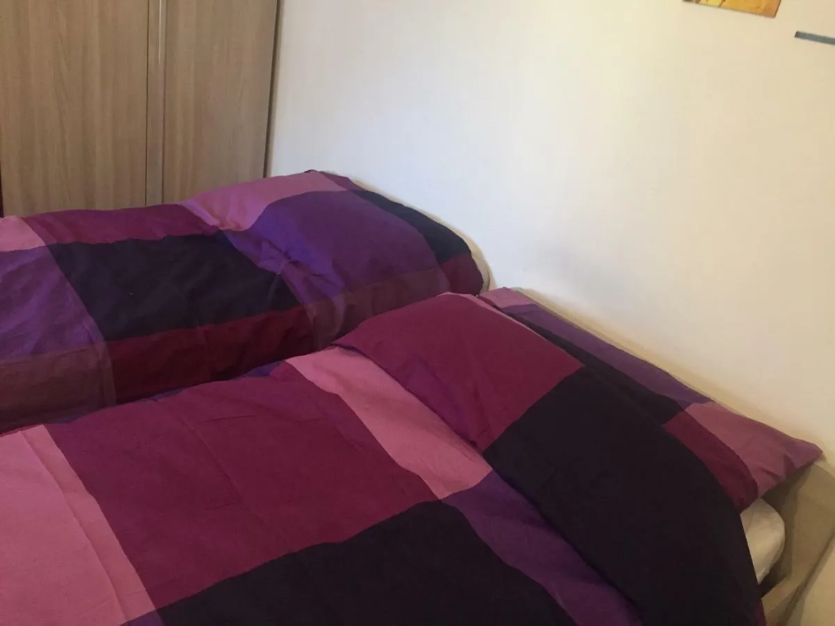 Female Dormitory For Only Female Bed and Breakfast Roma 0*,  Italia